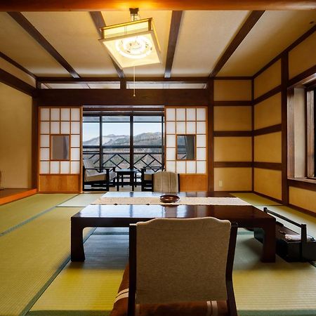 ホテル 湯西川温泉  上屋敷 平の高房 日光市 エクステリア 写真